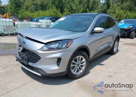 2021 Ford Escape Se Hybrid z USA, uszkodzony, nr VIN 1FMCU9BZ1MUB03889